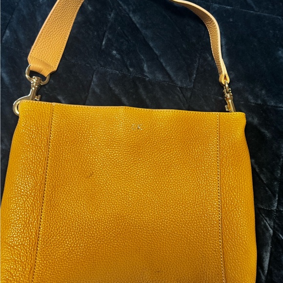 Mark & Graham Mustard Yellow Shoulder Bag - Picture 1 of 6